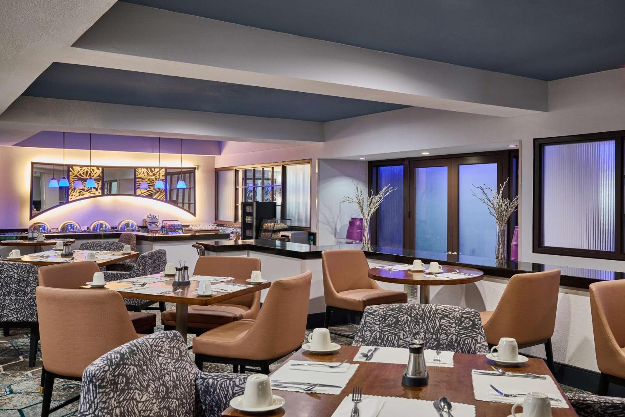 Doubletree By Hilton Chatsworth Los Angeles Exteriör bild