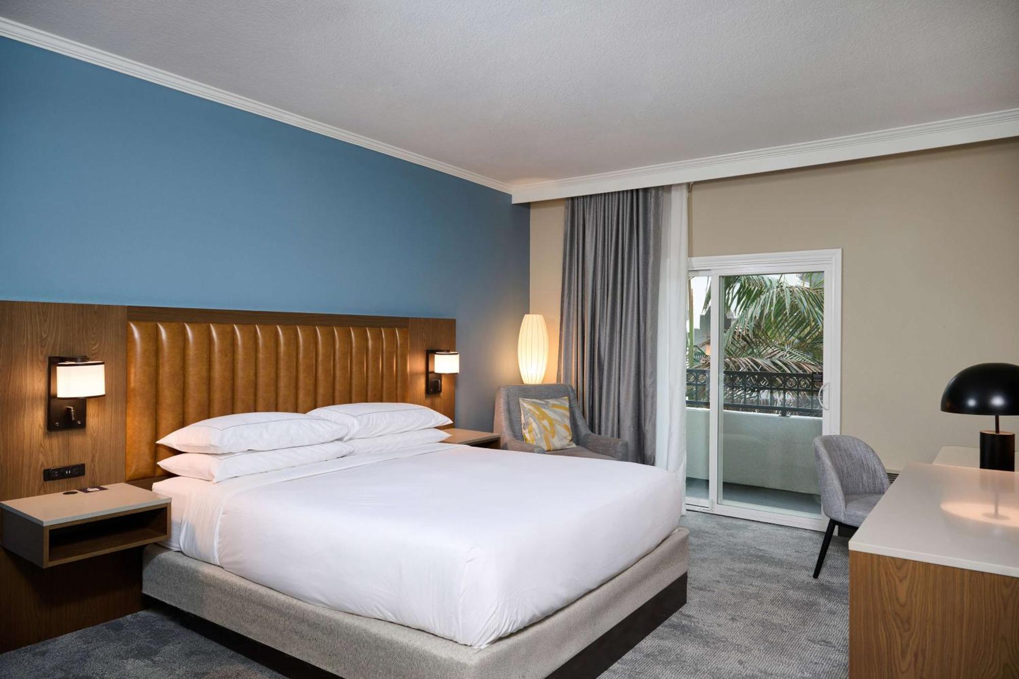 Doubletree By Hilton Chatsworth Los Angeles Exteriör bild